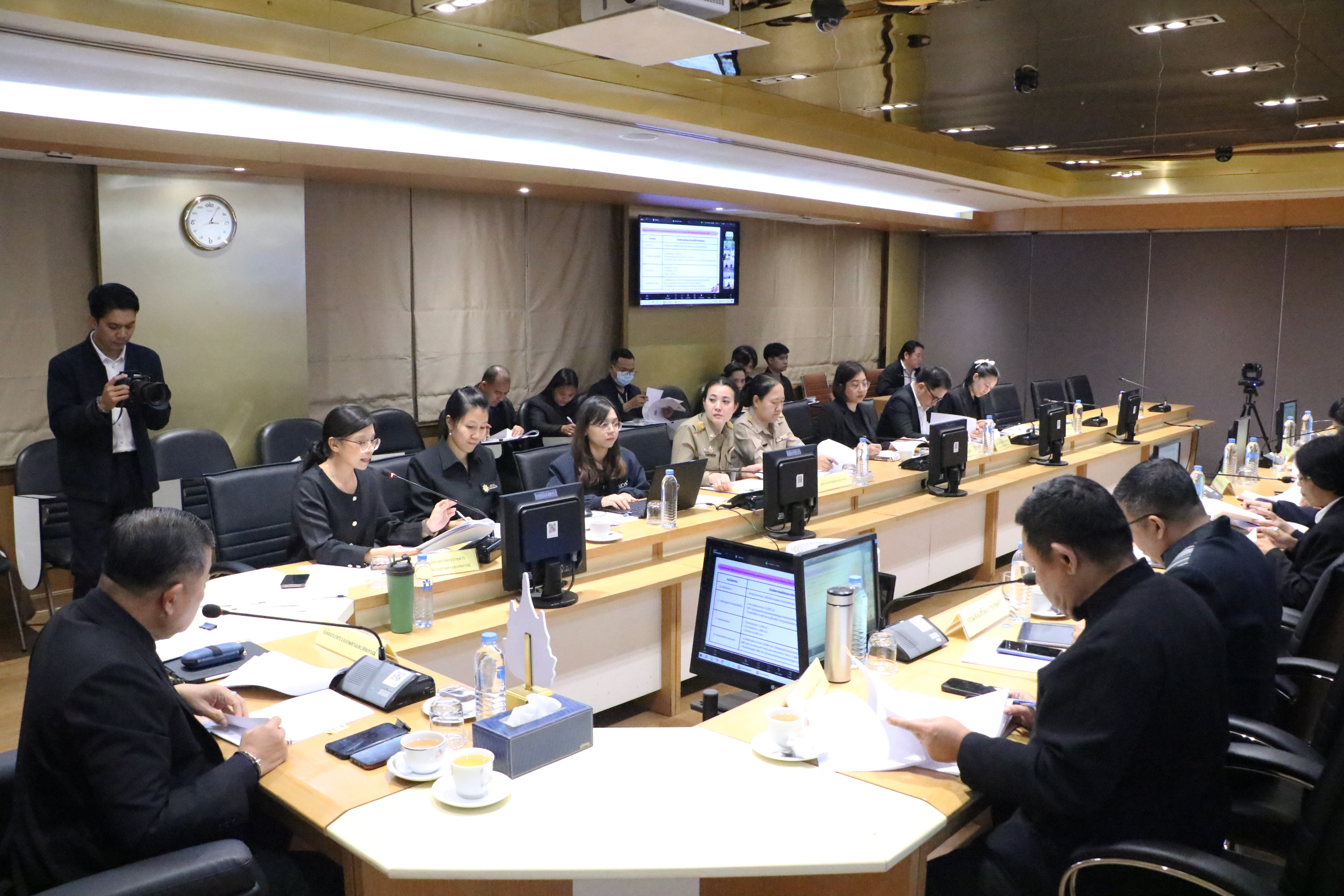 title - ส.ป.ก. ร่วมประชุม คกก. จิตอาสาพัฒนาคุณภาพชีวิตเพื่อความสุขของประชาชนและโครงการพิเศษ กษ. ครั้งที่ 2/2568